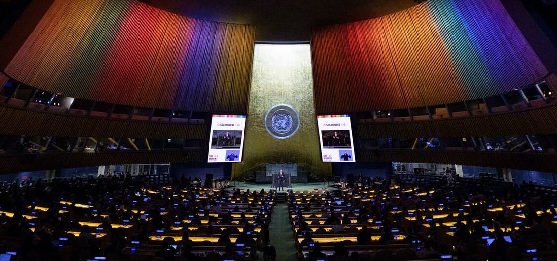 La IA divide a líderes mundiales: ONU pide reglas y Trump rechaza el control global