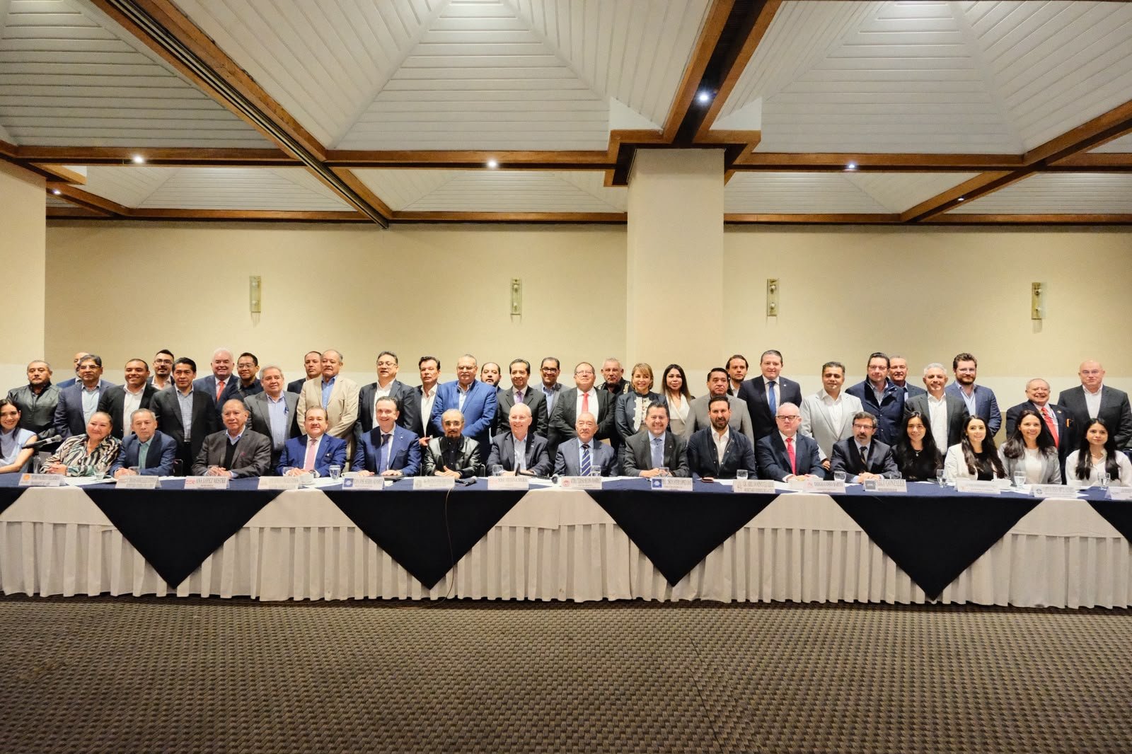 Sindicatos y empresarios se reúnen para constituir a nivel nacional el CONSEA